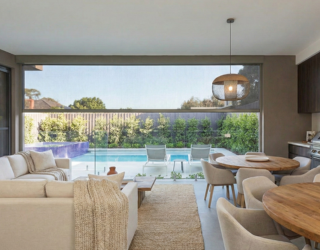 What Are Zipscreen Awnings & How Do They Work?